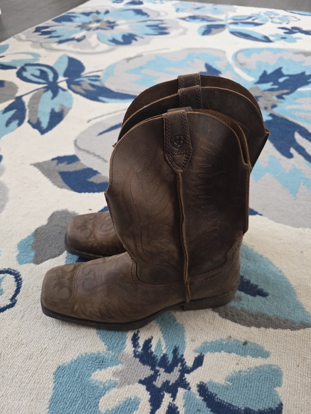 Ariat Rambler Brown Leather Cowboy Boots - Picture 3 of 9